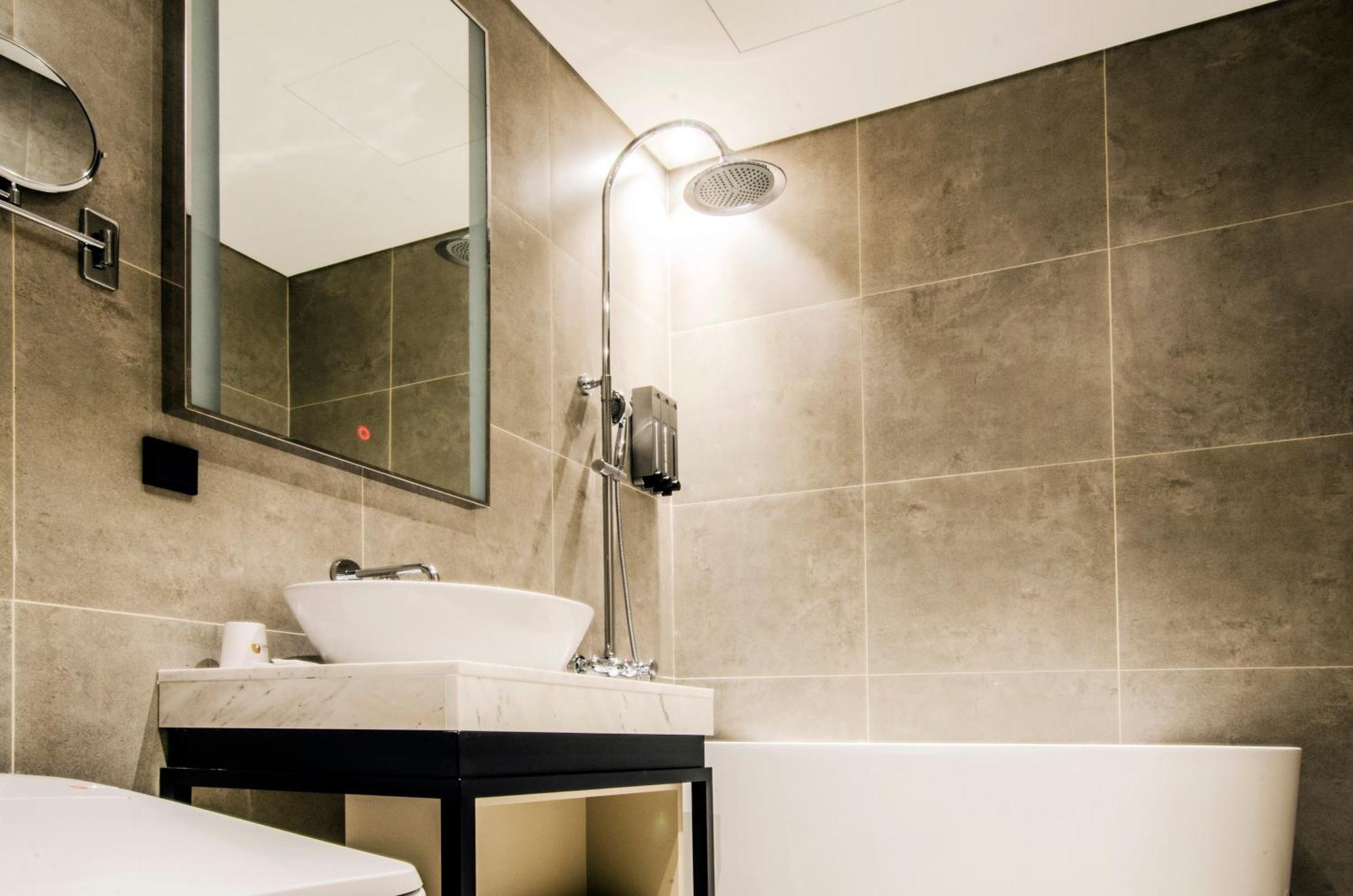 Hotel The Designers Premier Kondae Сеул Екстер'єр фото